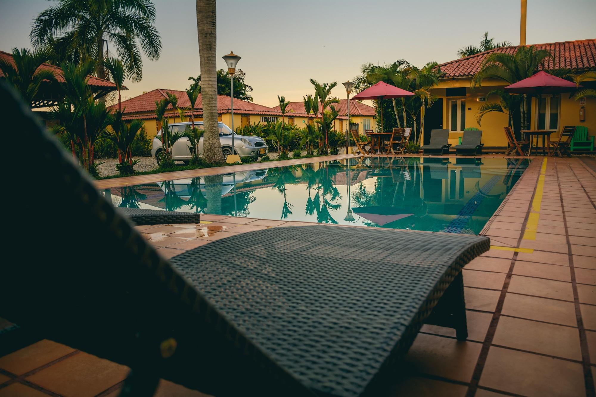 Hotel Paloverde Villas Campestres Apiay Ngoại thất bức ảnh