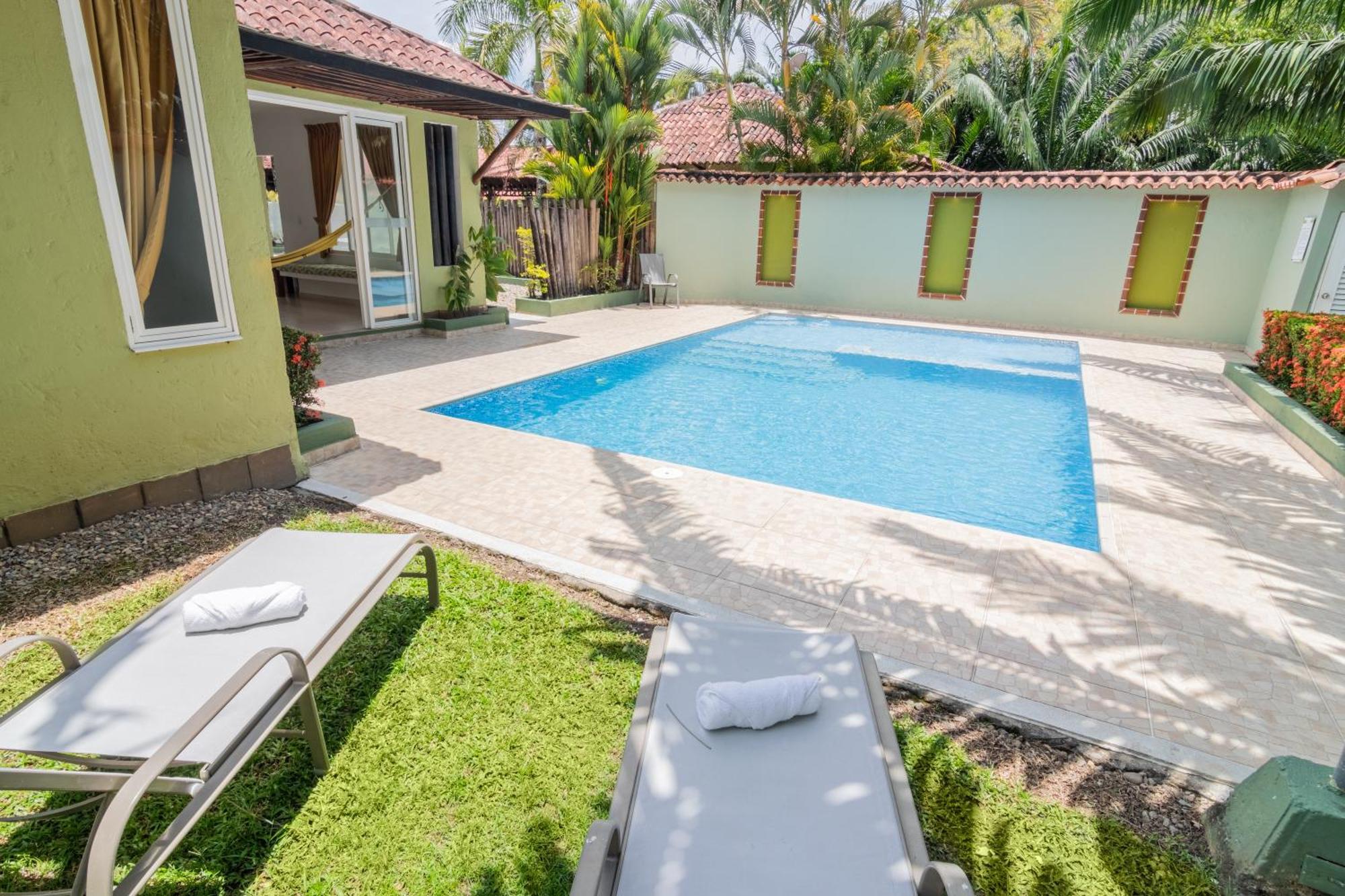 Hotel Paloverde Villas Campestres Apiay Ngoại thất bức ảnh