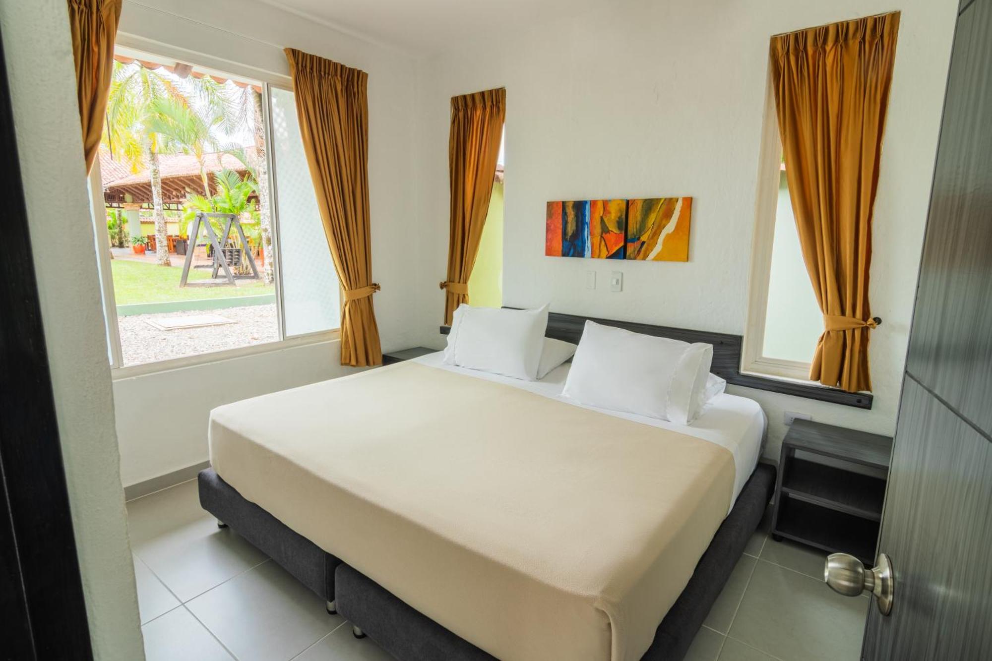 Hotel Paloverde Villas Campestres Apiay Ngoại thất bức ảnh
